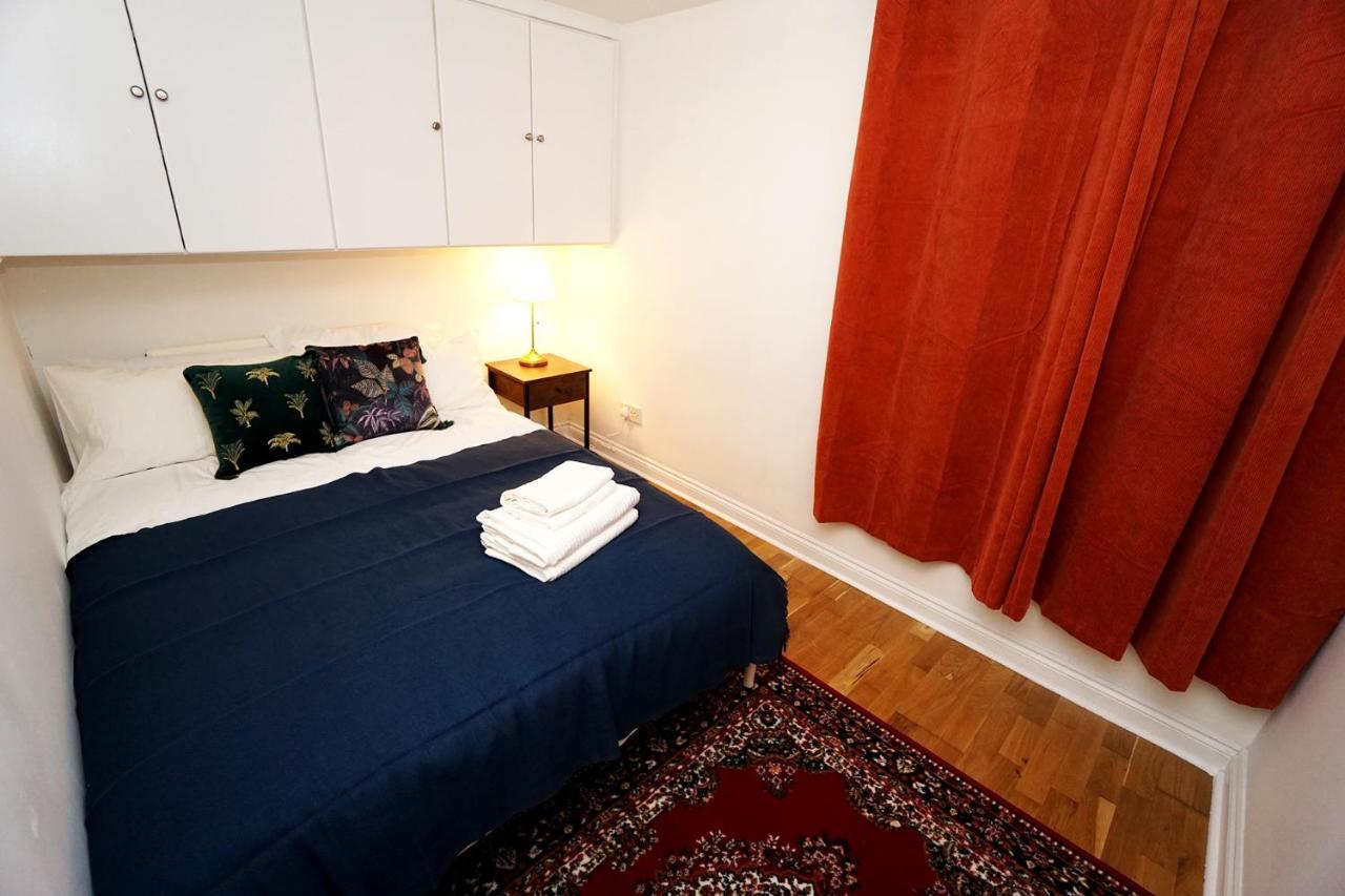 Cozy Retreat By Aresti Hotels Londra Dış mekan fotoğraf
